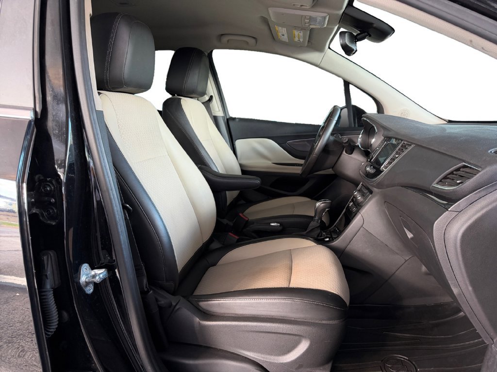 Used 2022 Buick Encore Preferred w/ Safety Package AWD/4WD image 16