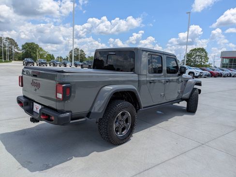 Used 2022 Jeep Gladiator Rubicon w/ Trailer Tow Package AWD/4WD image 8
