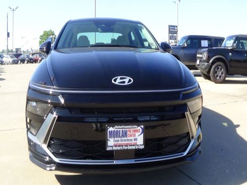 Used 2025 Hyundai Sonata SEL FWD image 3