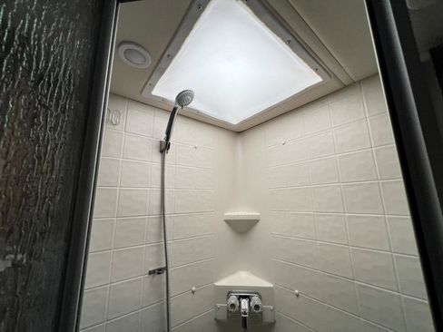 Used 2015 Mercedes-Benz Sprinter 3500 image 37