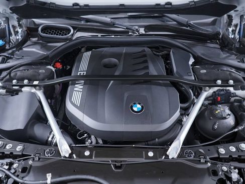 Used 2026 BMW 740i w/ Premium Package RWD image 23