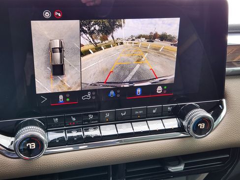 Certified 2026 GMC Canyon Denali image 18