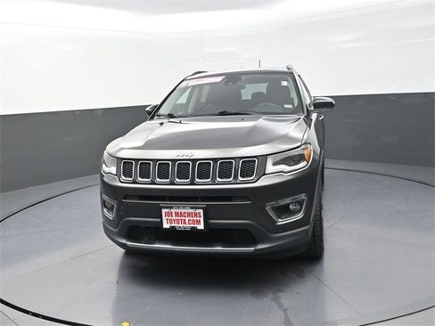 Used 2018 Jeep Compass Limited w/ Safety & Security Group image 2