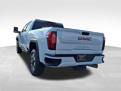 New 2026 GMC Sierra 2500 Denali w/ Denali Reserve Package image 4