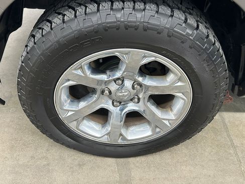 Used 2017 RAM 1500 Laramie image 8