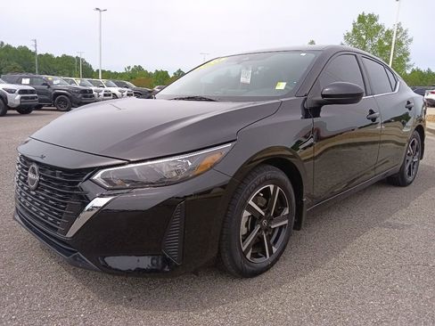 Used 2025 Nissan Sentra SV w/ Trunk Package FWD image 7