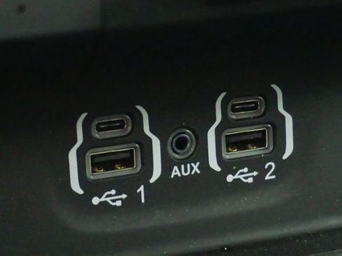 Used 2023 RAM 1500 Laramie image 33