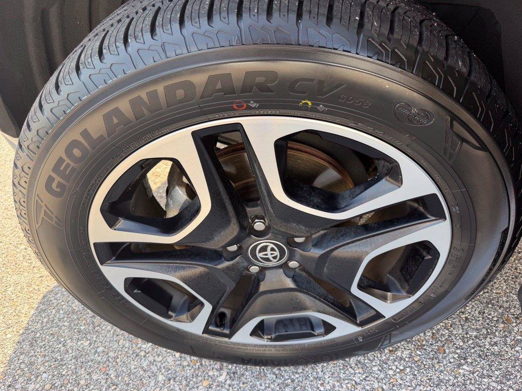 Used 2021 Toyota RAV4 Adventure AWD/4WD image 25