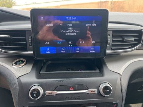 Used 2020 Ford Explorer XLT w/ Equipment Group 202A image 30