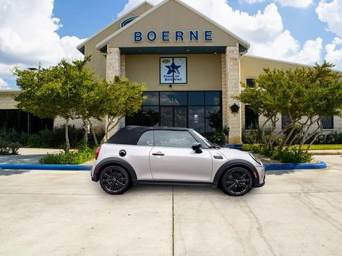 Used 2023 MINI Cooper S w/ Signature Upholstery Package image 5