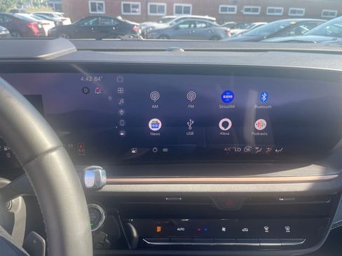 Used 2024 Buick Envision Sport Touring image 18