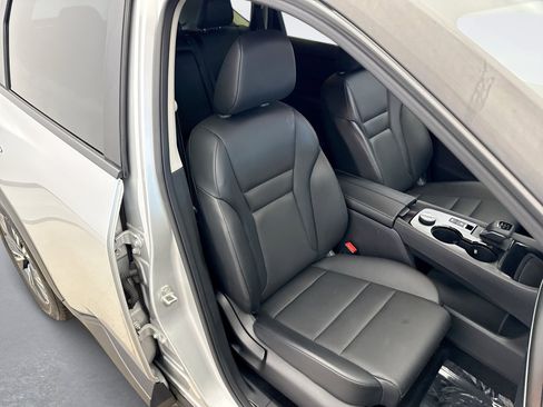 Used 2023 Nissan Rogue SV w/ SV Premium B Package image 16