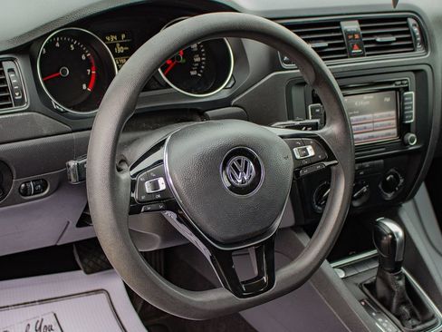 Used 2015 Volkswagen Jetta S FWD image 21
