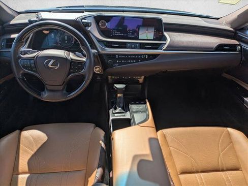 Used 2019 Lexus ES 350 Ultra Luxury w/ Accessory Package 2 FWD image 18