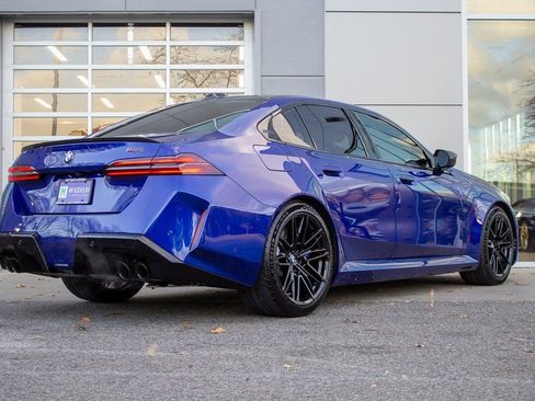 Used 2025 BMW M5 w/ Carbon Package image 10