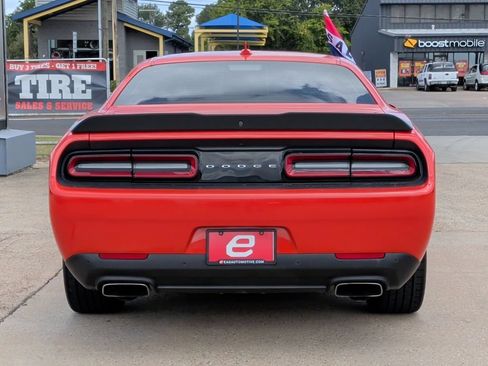 Used 2021 Dodge Challenger R/T Scat Pack RWD image 7