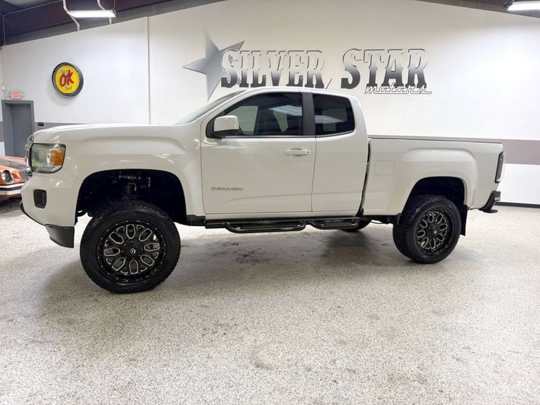 Used 2015 GMC Canyon SLE RWD image 2
