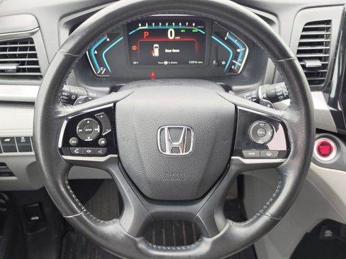Used 2018 Honda Odyssey EX-L image 19