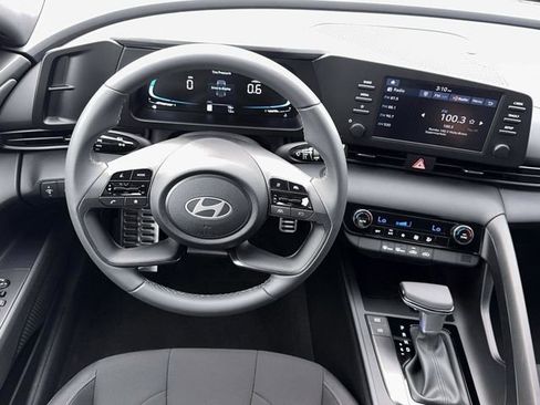 New 2026 Hyundai Elantra Sport image 17