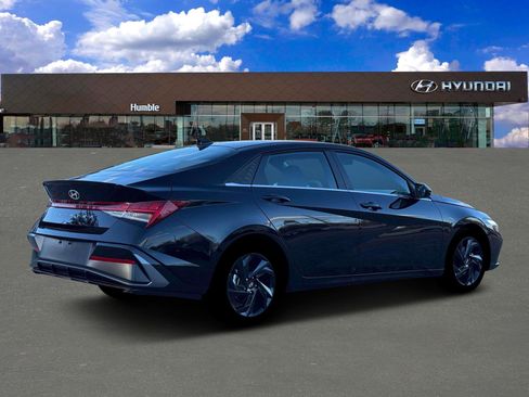 New 2026 Hyundai Elantra SEL Sport Premium FWD image 8