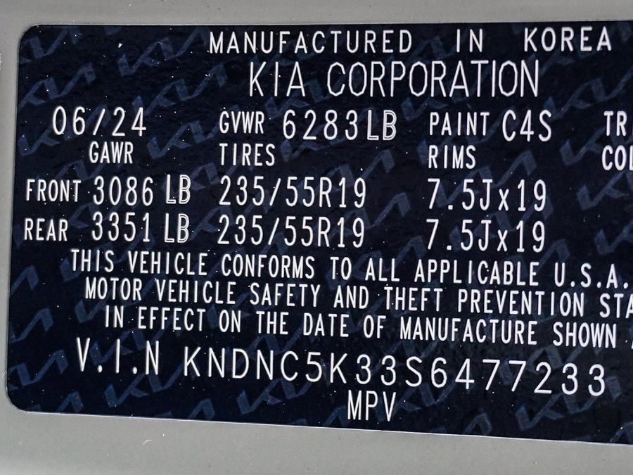 Certified 2025 Kia Carnival EX FWD image 27