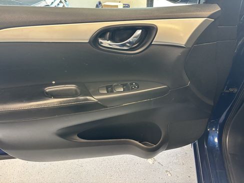 Used 2017 Nissan Sentra S FWD image 18