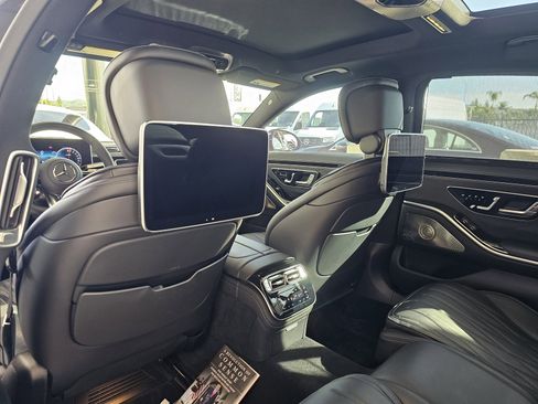 Used 2025 Mercedes-Benz S 63 AMG S image 8