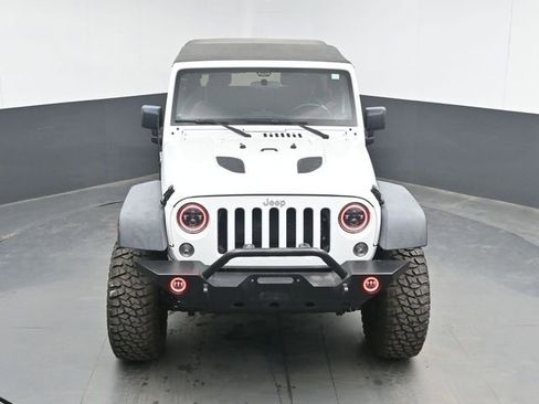 Used 2018 Jeep Wrangler Unlimited Sport w/ Connectivity Group AWD/4WD image 14