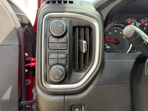 Used 2022 Chevrolet Silverado 3500 LT w/ Convenience Package AWD/4WD image 21
