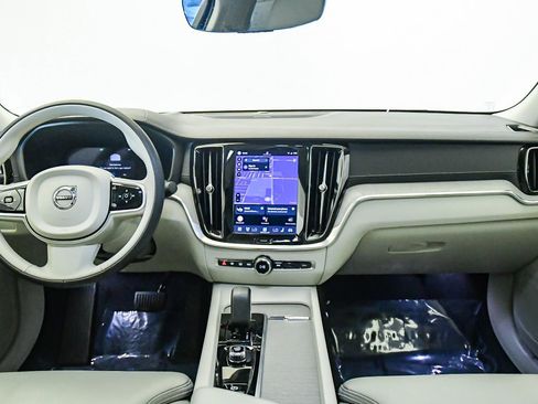 Certified 2023 Volvo S60 B5 Ultimate w/ Climate Package FWD image 15