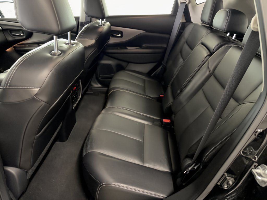 Used 2021 Nissan Murano SL w/ SL Moonroof Package FWD image 25
