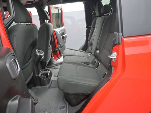 Used 2021 Jeep Gladiator Sport AWD/4WD image 13