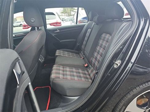 Used 2017 Volkswagen GTI S image 10
