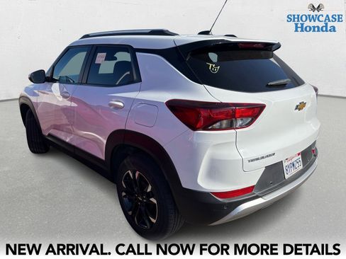 Used 2022 Chevrolet TrailBlazer LT w/ Confidence II Package image 4