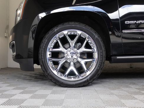 Used 2020 GMC Yukon Denali w/ Denali Ultimate Package AWD/4WD image 9
