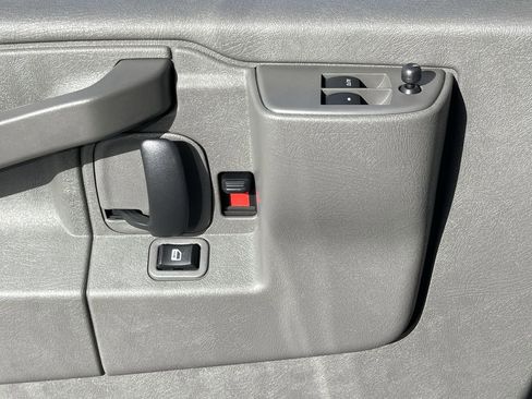 New 2025 GMC Savana 3500 LS image 24