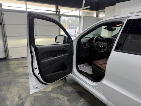 Used 2024 Dodge Durango R/T w/ Blacktop Package AWD/4WD image 8