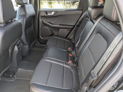 New 2026 Ford Escape ST-Line w/ Tech Pack #1 image 17