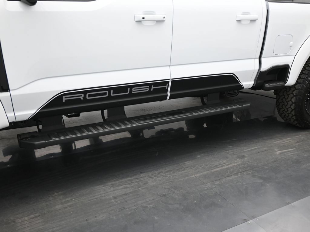 New 2026 Ford F250 Lariat w/ Black Appearance Package AWD/4WD image 26