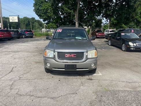 Used 2002 GMC Envoy SLT AWD/4WD image 2