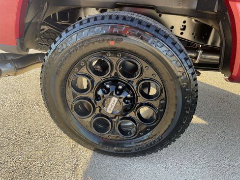 New 2026 Ford F250 Lariat w/ Black Appearance Package image 37