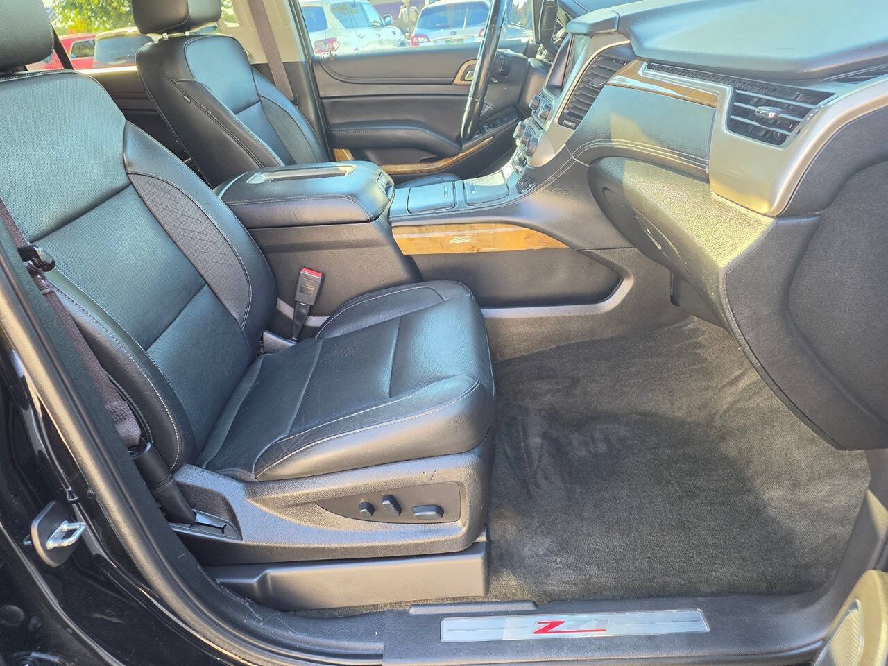 Used 2017 GMC Yukon XL Denali w/ Open Road Package RWD image 23