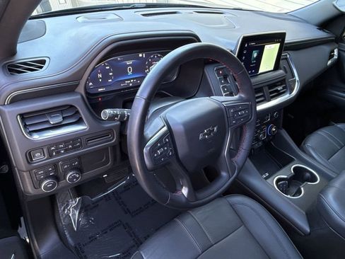 Used 2022 Chevrolet Suburban RST w/ Luxury Package image 16