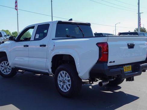 New 2026 Toyota Tacoma SR AWD/4WD image 10