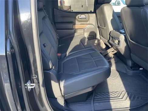 Used 2022 Chevrolet Silverado 1500 High Country w/ Z71 Off-Road Package image 28