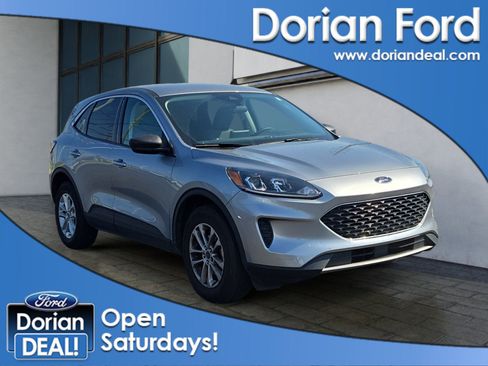 Used 2022 Ford Escape SE w/ Convenience Package AWD/4WD image 1