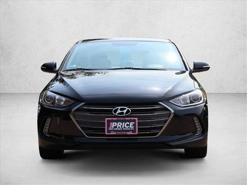 Used 2017 Hyundai Elantra Limited FWD image 2