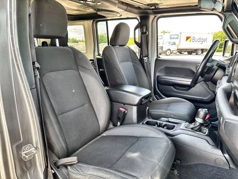 Used 2020 Jeep Wrangler Unlimited Sport S AWD/4WD image 24