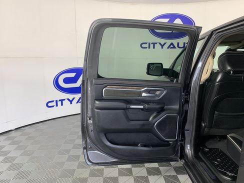 Used 2019 RAM 1500 Laramie AWD/4WD image 27