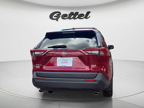 Used 2025 Toyota RAV4 XLE Premium FWD image 6